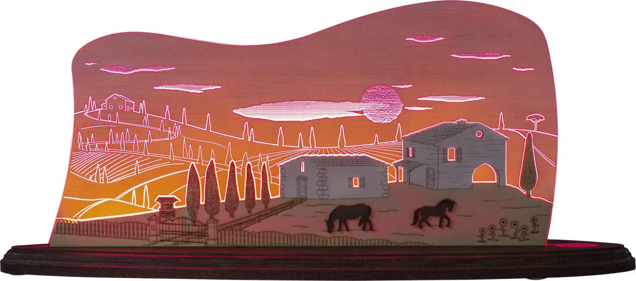 Dekoleuchte aus rötlich scheinendem Acrylglas mit dem Motiv Toskana. Sonnenuntergang über der Toskana.