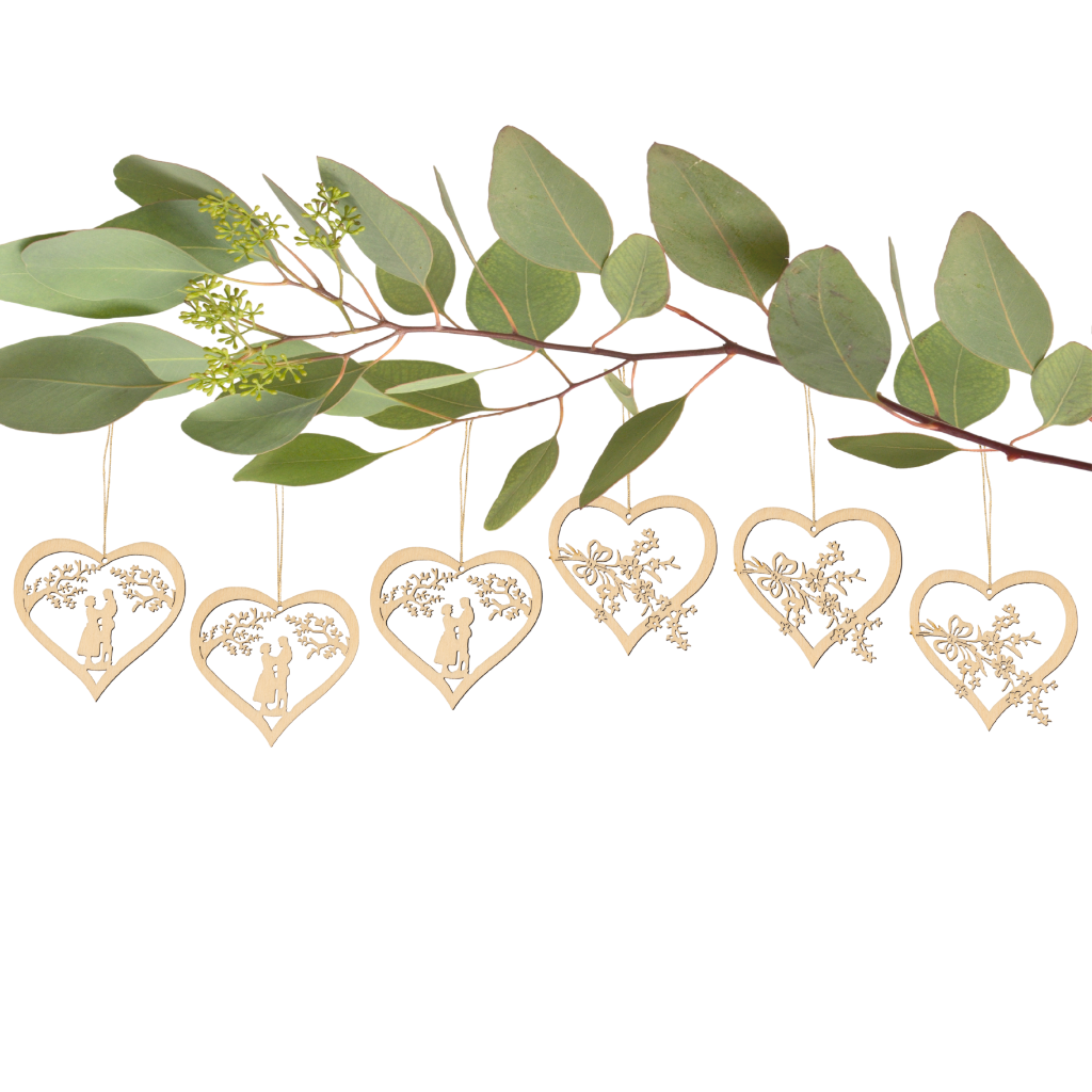 Anhänger aus Holz in Herzform aus dem Erzgebirge