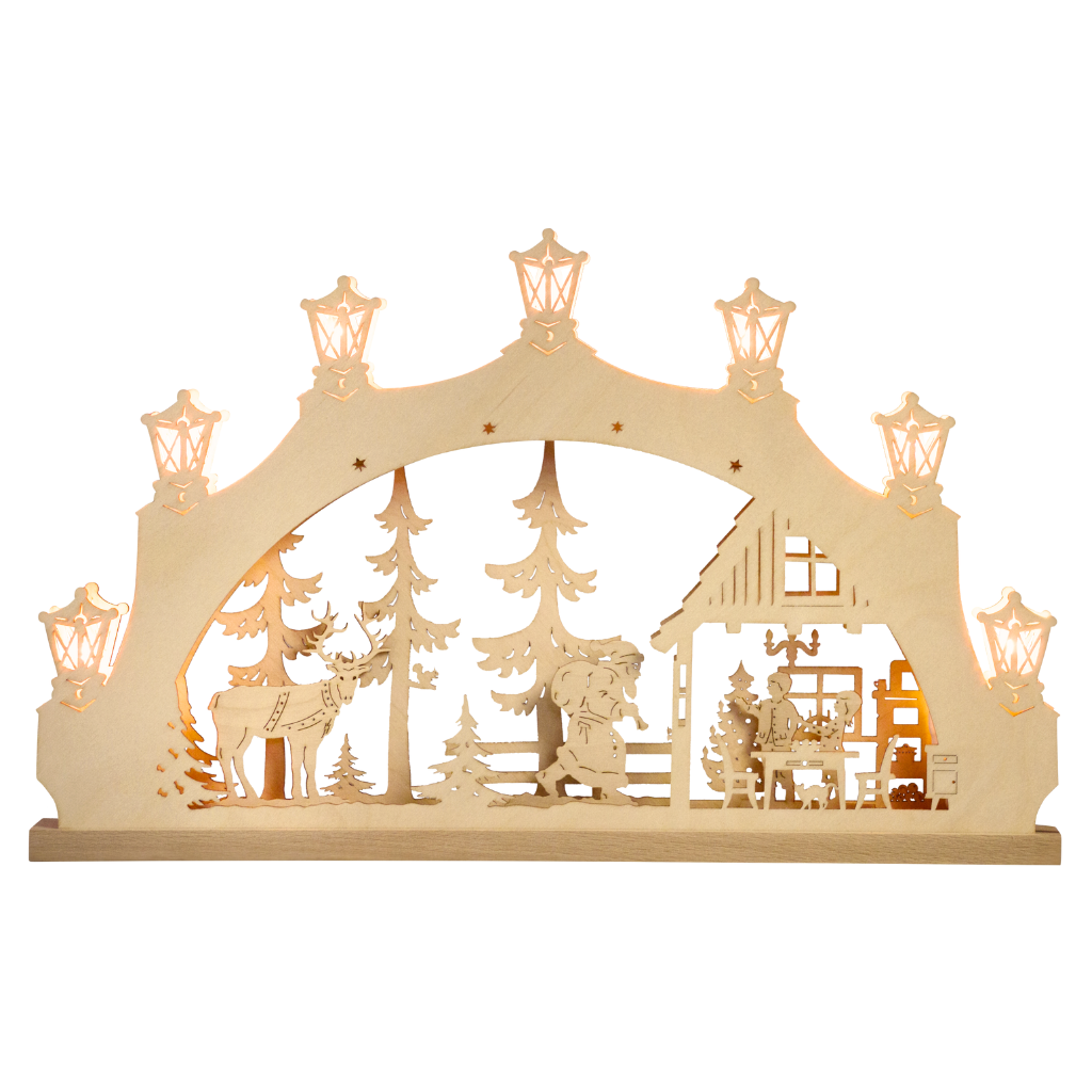 SB7WA Schwibbogen Weihnachtsabend 7 flammig Schwibbogen Weihnachtsmann kommt aus dem Wald gelaufen und im Haus warten die Kinder gespannt auf ihn. Hergestellt im Erzgebirge