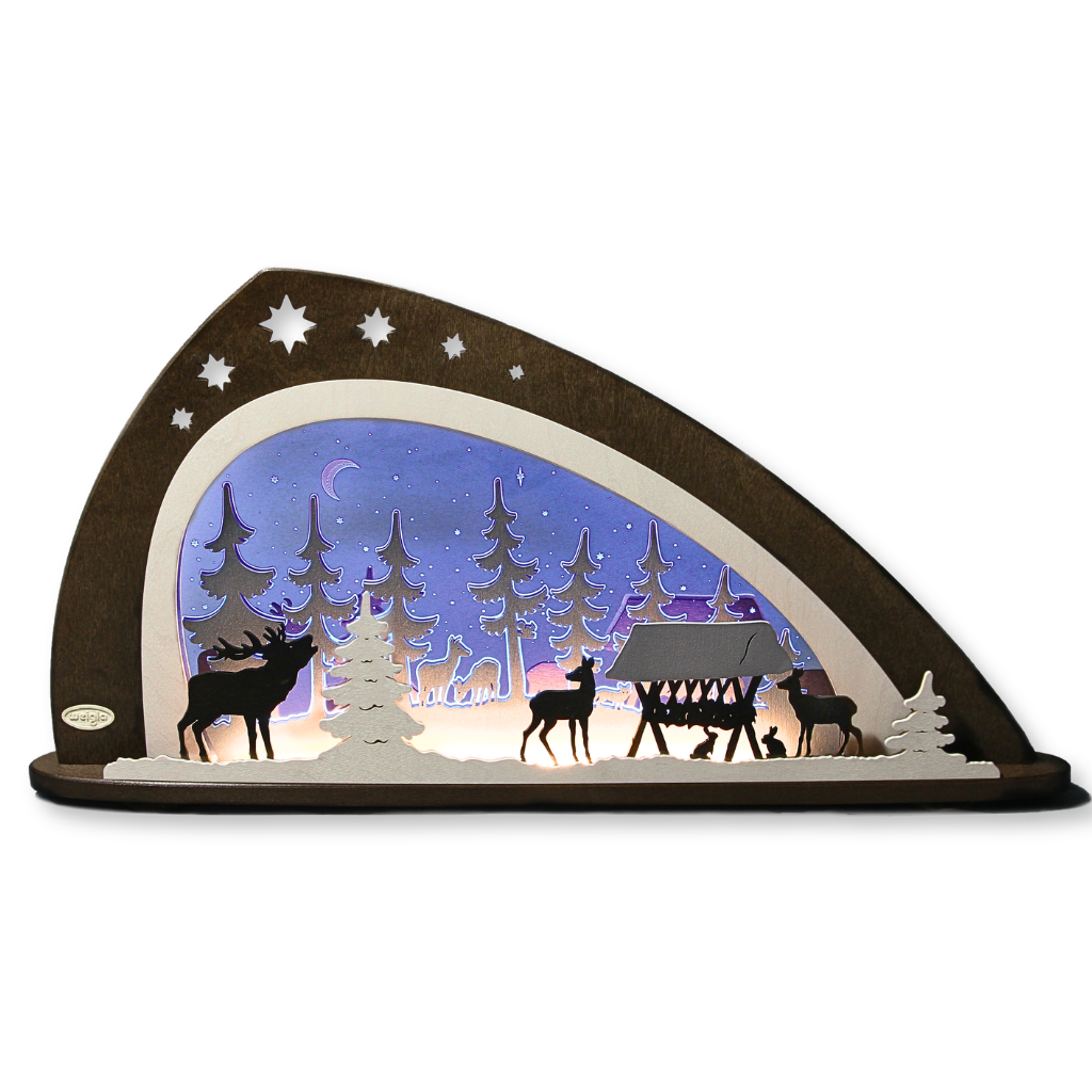 Schwibbogen LED Waldtiere moderner Schwibbogen aus blauem Acrylglas und weiß braunem Holz. Motiv Waldtiere Hirsche an Futterkrippe. Hergestellt im Erzgebirge.