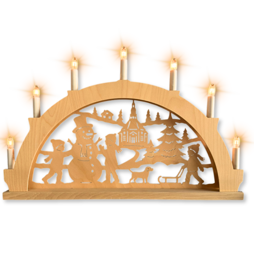 Schwibbogen 7 flammig aus dem Erzgebirge. Motiv: Seiffener Kirche und Kinder bauen einen Schneemann